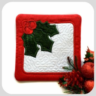 Free Holly Coaster In the hoop