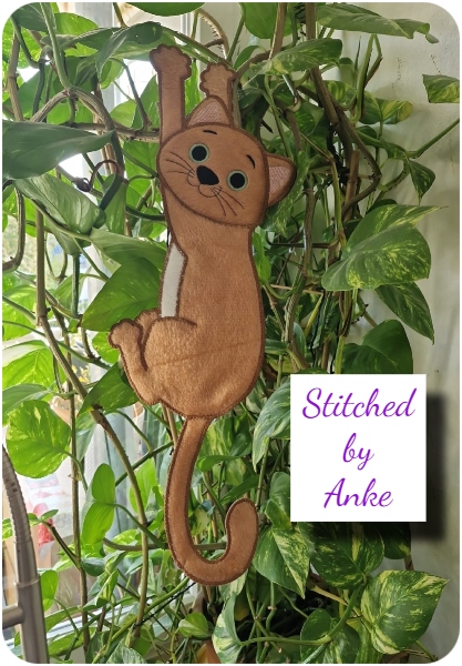 Dangling Cat by Anke