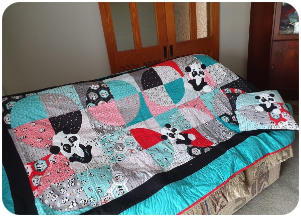 Dianne Large Panda Quilt