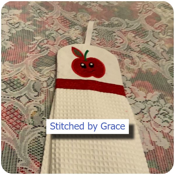 Free Apple Towel Topper by Grace