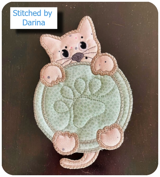 Free In the hoop Peeking Cat Coaster by Darina
