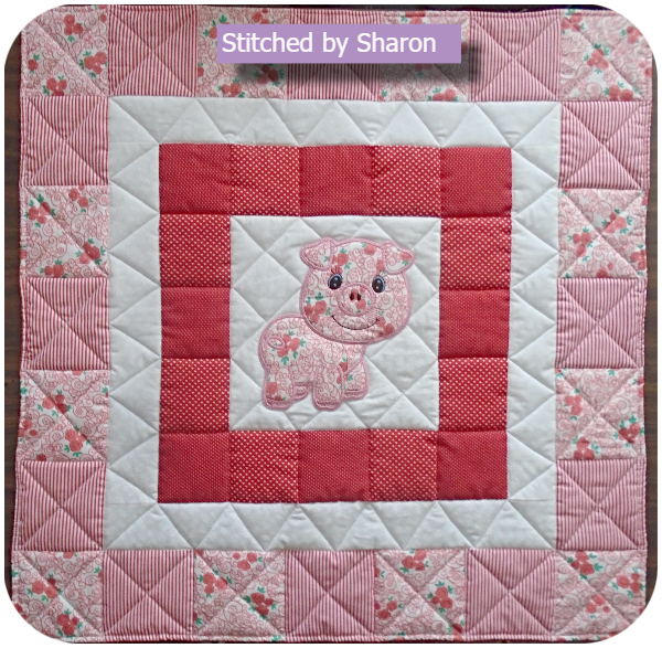 Laer Pig Quilt by Sharon