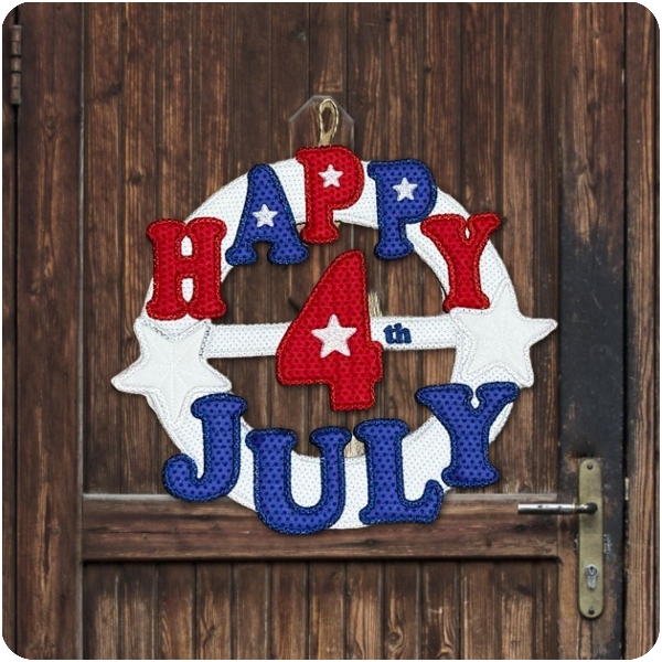 Large 04 July Wreath by Kreative Kiwi - 650
