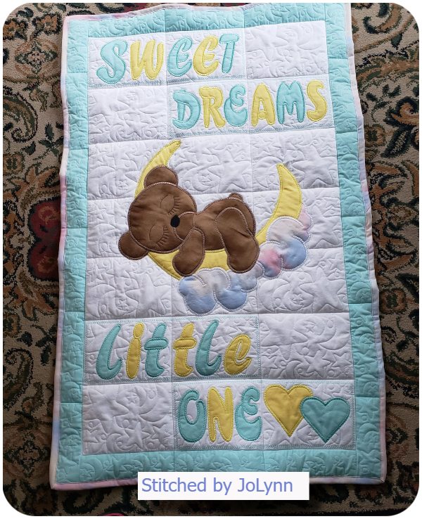 Teddy in Moon Quilt by JoLynn - 600