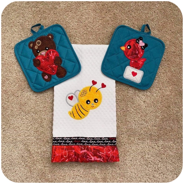 Valentines Animal Applique by Beverley- 600