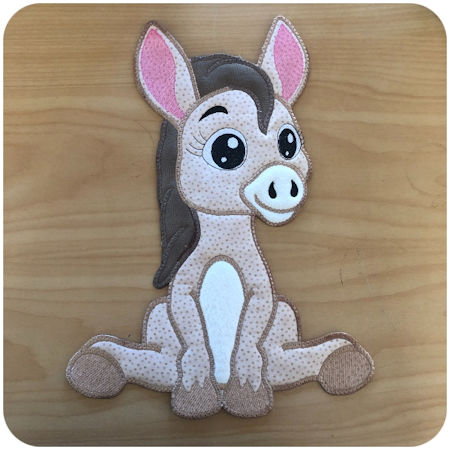 Applique Horse  Forest Friend Design by Kreative Kiwi - 450