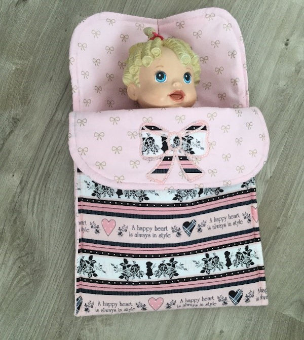 How to make a Sleeping Bag for Dolly