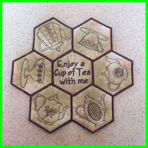 In-the-hoop Table Topper