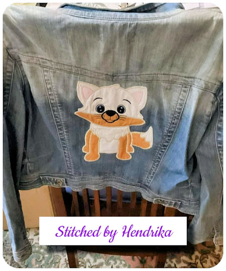 Large Fox by Hendrika - 450